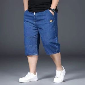 Mens Summer Slim Fit Straight Leg Denim Shorts Mid-Rise Waist Cotton Stretch Fabric Youth Fashion Wear Resistant Thin Model