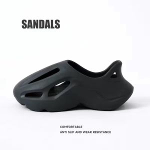 Casual Breathable Mens Sandals Coconut Hole Shoes Bullet Head Thick Bottom Trendy Beach Shoes Sport Leisure Flat Heel EVA
