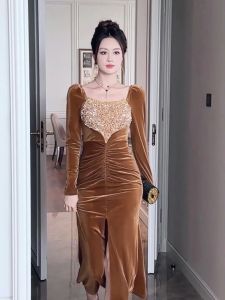 ZYHT EraVogue เดรสผู้หญิง เดรสสีเหลือง เดรสเข้ารูป เดรสกำมะหยี่ เดรสทำงาน เดรสไฮโซ เดรสวินเทจ เดรสออกงาน เดรสปาร์ตี้ ชุดราตรี 21526