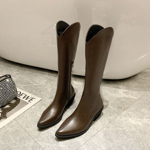 รองเท้าบู๊ตส้นสูงผู้หญิงแบบยาวสไตล์นักบินฤดูใบไม้ร่วงปี 2025 รองเท้าบู๊ตทรงสูงแบบลำลองสำหรับผู้หญิง ส้นสูงปานกลาง ด้านข้างเปิด