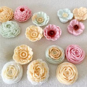 Multi Style Stack Rose Flower Scented Candle Moulds DIY Carnation Aromath Candle Soap Chocolate Cake Baking Tool Resin Crafts