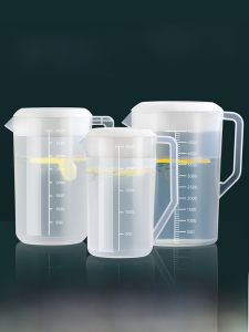 Plastic Cold Water Jug Super Large Capacity Cold Boiled Water Pot High Temperature Resistant For Home Milk Tea Shop Measuring Cup with Lid with Scale Commercial