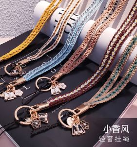 Handmade Luxury Womens Phone Strap Long Wide Chain Necklace Durable Universal Shell Compatible Mobile Phone Lanyard
