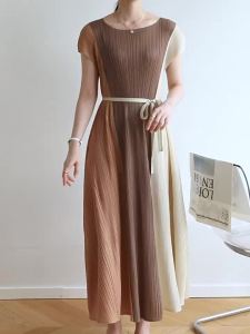 5002 One Size (45-75kg) Summer Sanzhai Pleated Leisure Style Temperament Commute Slimming Lace-Up Dress