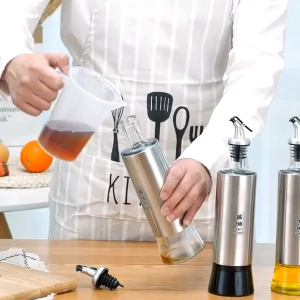 FR-C1306 Tutup Botol Stopper Penuang Minyak Serbaguna Bottle Pourer Ada Tutup Anti Tumpah / Penutup