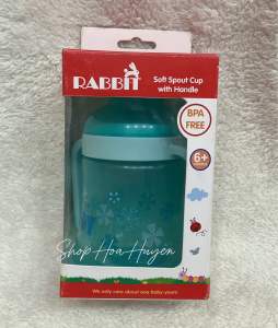 Bình uống nước cho bé - cốc uống nước núm Silicon mềm có tay cầm Rabbit Made in Thailand 250ml