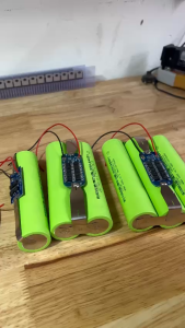 Phụ kiện đèn năng lượng mặt trời 32140 / 32v dùng cho đèn từ 25w đến 2000w. Bảo hành 1 năm.