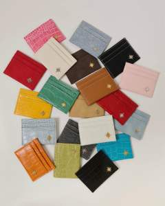 GLISS - G*card-holder การ์ดโฮลเดอร์ สีสดใส ช่องใส่บัตร 5 ช่อง ใส่บัตรได้สูงสุด 8 ใบ มีหนังให้เลือกหลายแบบ