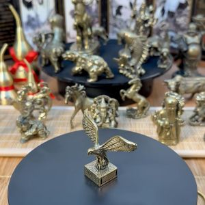 Tượng Nhỏ Phong Thủy Bằng Đồng Kiểu Dáng Ấn Đại Bàng "Đại Triển Hồng Đô" (Kích Thước: 4.2 x 4.5 x 1.9cm)