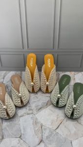 RESTOCK Flat Slippers Faddish Full Pearl Decor K3384