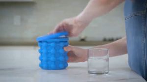 【Hania】Blue silicone ice machine quick cooling ice bucket ice storage silicone bucket mens wine table easy to take