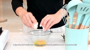 Sutil Sodet Spatula Silikon Silicone Tahan Panas Gagang Kayu Ganom
