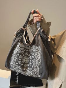 Casual Canvas Tote Bag Womens Large Capacity 2025 New Style Single Shoulder Bag Versatile for College Students Class