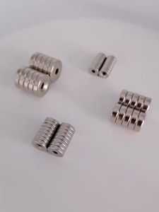 Nam Châm Khối Siêu Mạnh Có Lỗ Dùng Cho Cửa Tủ Lạnh Nam Châm Bảng Trắng DIY Mạnh Mẽ Dùng Cho Văn Phòng