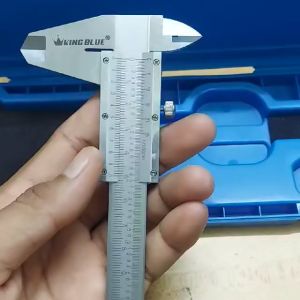 Thước kẹp cơ thương hiệu King Blue dài 150mm