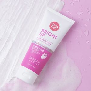 เคที่ดอลล์ โฟมล้างหน้า เนื้อโฟมหนานุ่ม 150ml Cathy Doll Acne Oil Control Bright Up Cleansing Foam