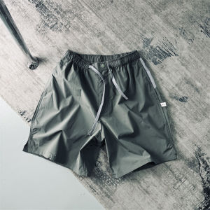 กางเกงขาสั้นผ้าโพลีเอสเตอร์แห้งเร็วสำหรับเล่นกีฬากลางแจ้งสำหรับผู้ชายและผู้หญิง กางเกงขาสั้นชายหาดแบบหลวมๆ สีบล็อก กางเกงขายาวสำหรับเล่นกีฬาแบบลำลอง