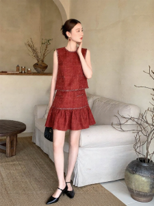 XXNING | Bộ Áo Gile và Chân Váy Midi Phong Cách Pháp Elegance