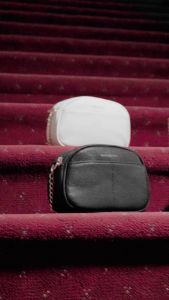 [TERBARU] SHANGNCO Tas Wanita Monic Sling Bag Tali Kombinasi Tas Selempang Mini Wanita Resleting