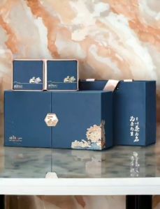 Paula n Becca Signature Xihu Longjing Green Tea: 2 Packs of 50g In Our Unique Gift Set - Ideal for Tea Enthusiasts & Gifting 西湖龙井绿茶 特级 - 2包50克