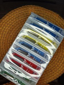 vania souvenir..souvenir serutan pengupas pisau buah mini kemasan mika isi 50 pcs cantik dan bagus kak