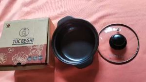 Nồi đất dùng kho khô quẹt cá cao cấp có hoa Tucbeghi nắp kính Dong Hwa - size 750ml kèm đế / không đế