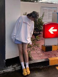 White Spring Autumn Thin Cotton Sweatshirt Loose Long Sleeve round Neck Womens Pure Cotton Design Sense Letter Slogan Top