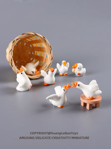 Mini Cute Big White Goose Blind Bag Simulation Miniature Animal Model Desktop Ornaments Childrens Gifts Dolls Small Toys