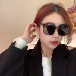 【READY STOCK AT MALAYSIA】Trendy Frid Black Oversized Sunglasses For Women Men Chic UV400 Protection Driving Eyewear Vacation Shades Outdoor Fashion