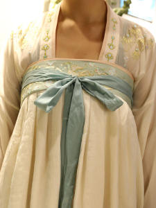 Anti-Slip Strap Fixed Chest Length One-Piece Hanfu Skirt Adjustable Shoulder Strap Waist-Covering Button-Up Traditional Chinese Costume