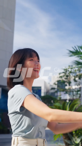 DJI Osmo Mobile 8 | Gimbal Điện Thoại Kết Nối Trực Tiếp NFC Mô-Đun Tích Hợp Đa Chức Năng Xoay 360° Không Giới Hạn (DJI OM 8)