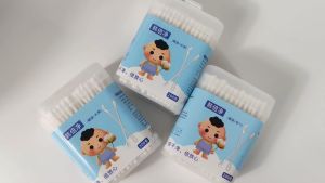 Cotton Swab Double Headed 200Pcs/Pack Cotton Buds Disposable & Soft Ear Cleaner