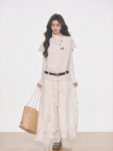 WESTAYONE | Quần Áo Knitwear Tay Ngắn Phong Cách Có Hoa Tường Vi Phù Hợp Để Lớp