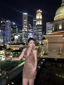 Shiny Sequin Short Dress with Belted Strap Halter Neck Party Evening Birthday Fashionable High Waist Polyester Fiber Skirt