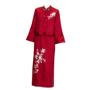 Red Embroidered Qionglan New Chinese Style Cheongsam Wedding Dress Set Long Sleeve Long Dress for Bride to Be And Wedding Ceremony