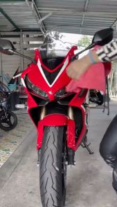 ครีมขัดเคลือบเงารถมอเตอร์ไซค์ Wax One Motorbike Wax 150 ml.