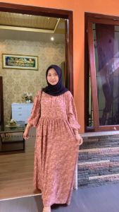 Midi Dress Wanita Oversize & Thalia Dress: Pilihan Tepat untuk Anda