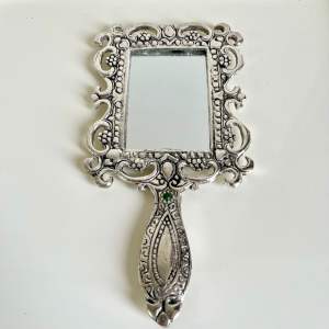 กระจกแต่งหน้า/สไตล์วินเทจ เรโทร/ Silver Makeup Vintage Hand Held Portable Cosmetic Mirror Retro Pattern / กระจกพกพา/ สินค้าอินเดียแท้