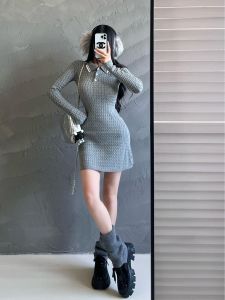 ชุดเดรสคอโปโลแขนยาวกระโปรงทรงเอผ้ากระดาษสำหรับผู้หญิงฤดูใบไม้ร่วงใหม่ ชุดเดรสกระโปรงทรงเอเอวสูง แฟชั่นสตรีทสไตล์เกาหลี