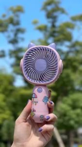 Quạt Cầm Tay Mini Sạc Được 3 Tốc Độ Nhỏ Gọn Có Giá Đỡ Điện Thoại Kèm Sticker Dễ Thương Tiện Dụng Cho Việc Làm Mát Khi Di Chuyển