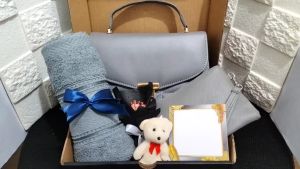 Set Hampers Tas Wanita Kado Ulang Tahun Cewek Gift Hadiah Wedding Wisuda Anniversary Ultah Bestie