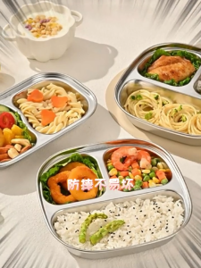 ถาดหลุมสแตนเลส 3 ช่อง กล่องข้าวสแตนเลส พร้อมฝาปิดพลาสติก กันฝุ่น กล่องข้าว จานหลุม