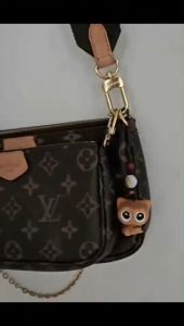 【Ready stock】Gantungan Kunci Kucing Kayu Ukiran 手工雕刻木质猫咪挂件 – Hand-Carved Wooden Cat Keychain Pendant Gift