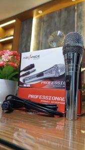 MICROPHONE ADVANCE 886