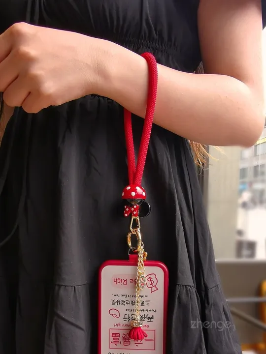 Thickened%20Woven%20Phone%20Strap%20Mickey%20Mouse%20Pendant%20Short%20Wristband%20Anti-Loss%20Phone%20Case%20Chain%20Keychain%20Handheld%20Anti-Fall%20Rope%20Unisex%20-%20Image%204
