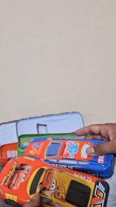 SOS Kotak Pensil Kaleng Mobil+anak 8.5x21 / Tempat Pensil / Pencil Case