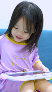 Máy Đọc Thẻ Flashcard 3in1 Song Ngữ Anh - Việt Kết Hợp Bảng Vẽ Điện Tử LCD Tự Xóa Thông Minh