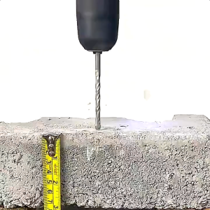 Makita DF331 Set Bor Cordless Cordless Lithium Ion dengan Mata Bor Variatif untuk Kayu/Beton - Hijau