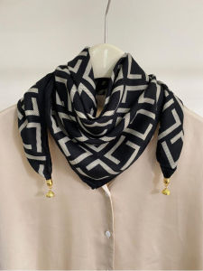 Womens Neck Warmer Magnetic Clasp Triangle Scarf Winter Fashion Accessory Decorative Large Square Scarf Fake Collar Necktie