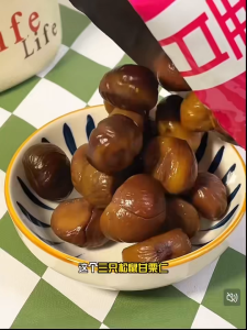 Three Squirrel Opened Chestnut Ready to eat Snacks 120g Spicy Dried Beef Beef Jerky 三只松鼠开口甘栗蜀香牛肉